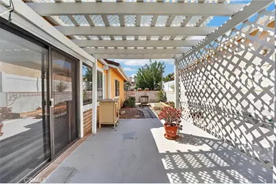 10776 Cherry Hilsl, Cherry Valley, CA 92223 - Photo 23