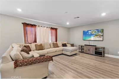 32486 Roman Warren, Winchester, CA 92596 - Photo 11