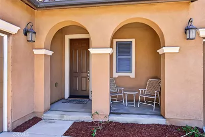 16796 Golden Bluff Loop, Riverside, CA 92503 - Photo 5