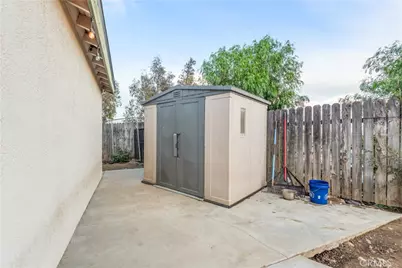 7590 Kempster Court, Fontana, CA 92336 - Photo 27