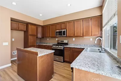 300 Date Street, Lake Elsinore, CA 92530 - Photo 3