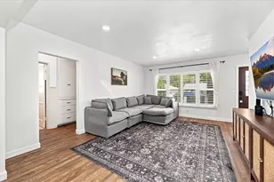 4158 Gardena Dr, Riverside, CA 92506 - Photo 9