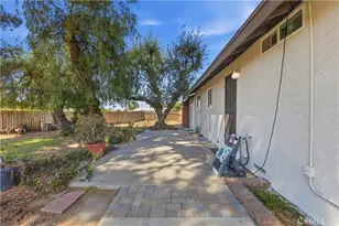 7691 Mission, Jurupa Valley, CA 92509 - Photo 41