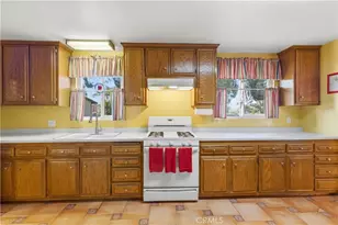 7691 Mission, Jurupa Valley, CA 92509 - Photo 15