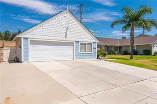 15940 Mesa Dr, Fontana, CA 92336 - Photo 3