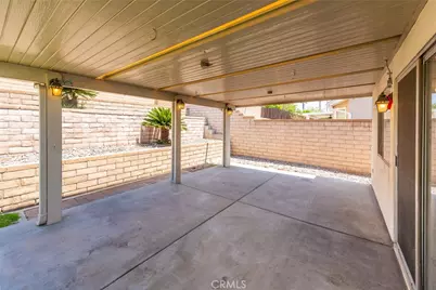 15940 Mesa Dr, Fontana, CA 92336 - Photo 7