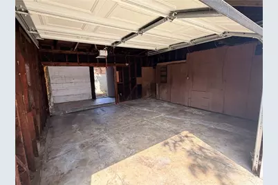 8947 S Denker, Los Angeles, CA 90047 - Photo 13