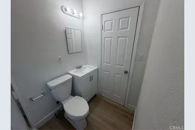 712 E 82nd, Los Angeles, CA 90001 - Photo 11