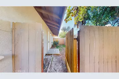 205 Waring, Riverside, CA 92507 - Photo 35