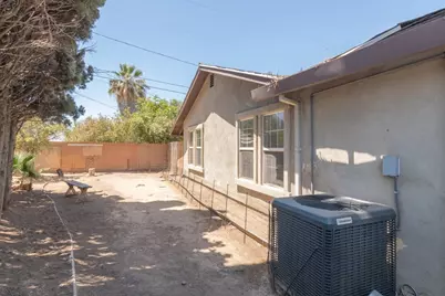 205 Waring, Riverside, CA 92507 - Photo 43