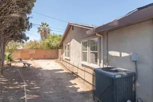 205 Waring, Riverside, CA 92507 - Photo 43