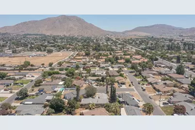 205 Waring, Riverside, CA 92507 - Photo 57