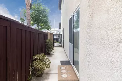 25960 Corte Antigua, Moreno Valley, CA 92551 - Photo 35