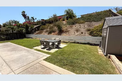 17289 Woodentree Lane, Riverside, CA 92503 - Photo 39