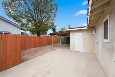 1050 W Olive Street, Corona, CA 92882 - Photo 13