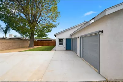 1050 W Olive Street, Corona, CA 92882 - Photo 17