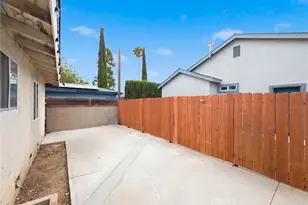 1050 W Olive St, Corona, CA 92882 - Photo 15