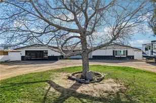 17487 Aspen, Hesperia, CA 92345 - Photo 9