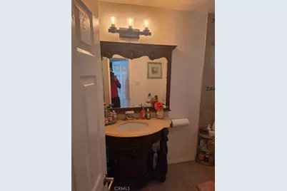 1117 E 65th, Los Angeles, CA 90001 - Photo 27
