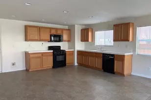45016 Bronze Star Rd, Lake Elsinore, CA 92532 - Photo 13