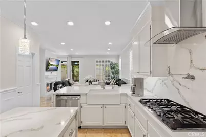 12775 Crawford, Tustin, CA 92782 - Photo 11
