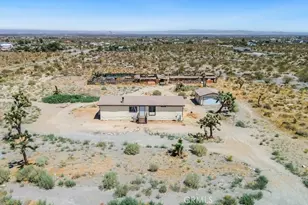 1930 Calaveras, Pinon Hills, CA 92372 - Photo 29
