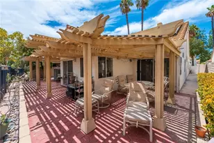 40536 Via Estrada, Murrieta, CA 92562 - Photo 5