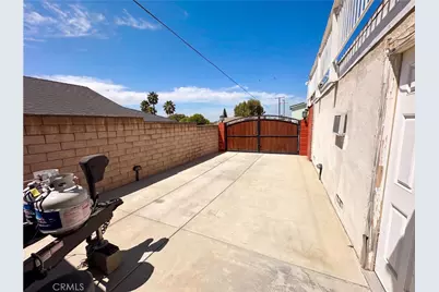 5981 Buchanan, San Bernardino, CA 92404 - Photo 17