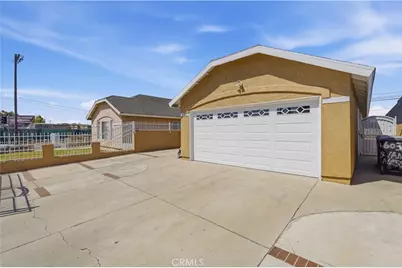 6031 S Van Ness, Los Angeles, CA 90047 - Photo 3