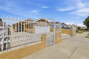 6031 S Van Ness, Los Angeles, CA 90047 - Photo 1