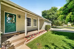 153 Cedar Turn, Long Beach, CA 90805 - Photo 9