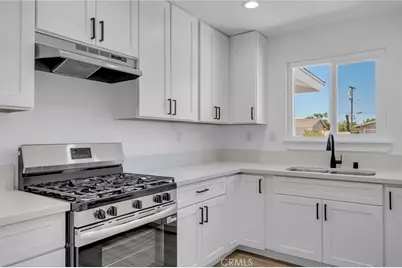 15153 Prado Court, Victorville, CA 92395 - Photo 5