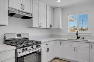15153 Prado Ct, Victorville, CA 92395 - Photo 5