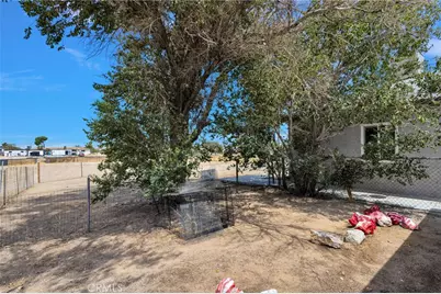 15212 Dos Palmas, Victorville, CA 92392 - Photo 41