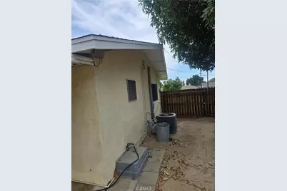 18250 Bonnie, Fontana, CA 92335 - Photo 25