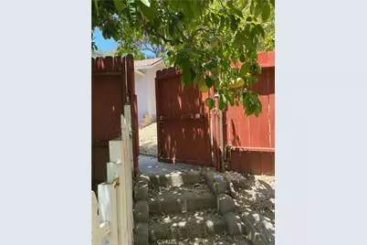 5903 Tipton, Los Angeles, CA 90042 - Photo 37