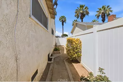 6080 Lawson Way, Riverside, CA 92506 - Photo 31