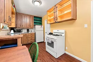 6080 Lawson Way, Riverside, CA 92506 - Photo 13
