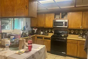 16329 Elaine Dr, Fontana, CA 92336 - Photo 7