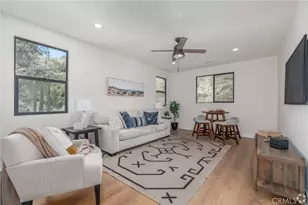 1029 N Staley Ln, Los Angeles, CA 90042 - Photo 19