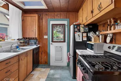 1190 Scenic, Rimforest, CA 92378 - Photo 23