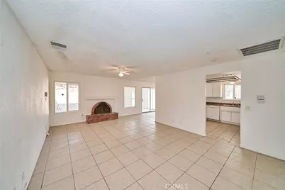 16326 Molino Dr., Victorville, CA 92395 - Photo 9