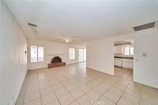 16326 Molino Dr, Victorville, CA 92395 - Photo 9