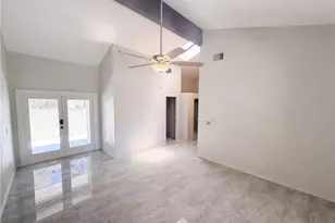 35095 Via Cerro, Temecula, CA 92592 - Photo 19