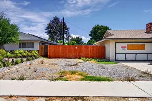 692 S Carmalita, Hemet, CA 92543 - Photo 3
