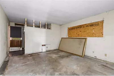 692 S Carmalita, Hemet, CA 92543 - Photo 17