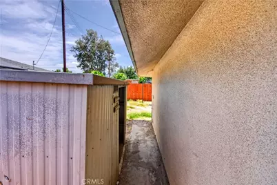 692 S Carmalita, Hemet, CA 92543 - Photo 29