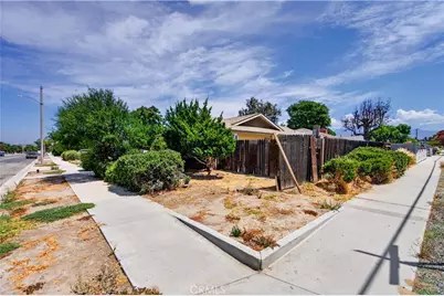 692 S Carmalita, Hemet, CA 92543 - Photo 31