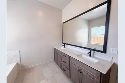 2262 N Marion, Clovis, CA 93619 - Photo 11