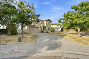 29076 Barcelona Ct, Riverside, CA 92555 - Photo 3